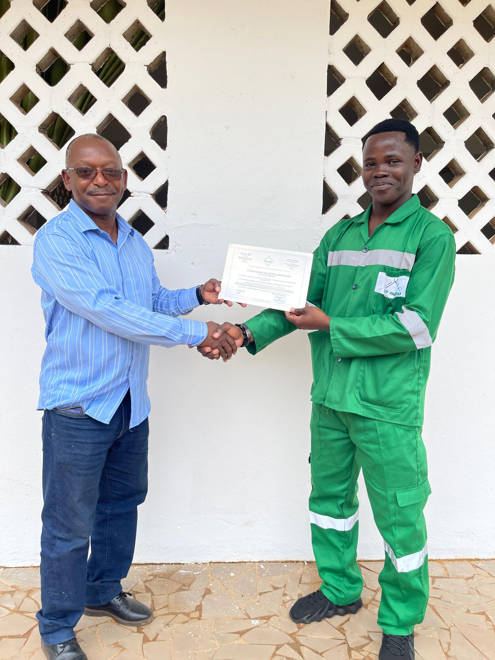HANDOVER OF A CERTIFICATE FOR A LEARNER IN PERSONALIZED TRAINING